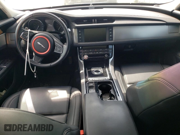 2018 Jaguar XF 25t with VIN SAJBR4FX3JCY61622, listed as a Copart auction lot 51515343 with 67,688 mi miles. Bid and sale history available at carsss.com. Image 8.