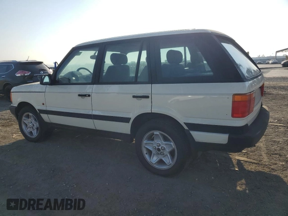1998 Land Rover Range Rover z VIN SALPV1446WA398345, wystawiony jako Copart lot #74356224 z przebiegiem 128 510 mil mil oraz Czysty tytuł • Clean title. Historia ofert i sprzedaży dostępna na DreamBid. Obrazek 2.