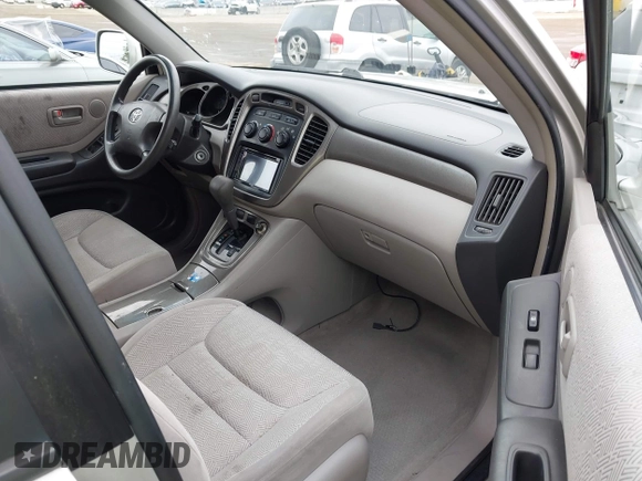 2002 Toyota Highlander z VIN JTEGD21A520038487, wystawiony jako IAAI lot #42360225 z przebiegiem 163 470 mil mil oraz . Historia ofert i sprzedaży dostępna na DreamBid. Obrazek 5.