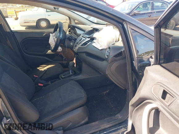 2011 Ford Fiesta SE with VIN 3FADP4BJ9BM170681, listed as a IAAI auction lot 41418263 with 193,531 mi miles. Bid and sale history available at carsss.com. Image 5.