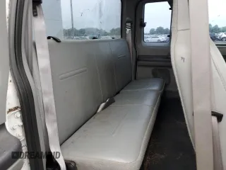 2006 Ford F-250 XL с VIN 1FTSX21586ED44391, выставлен на аукционе Copart как лот 61177305 с пробегом 128 370 миль миль и Чистый • Clean title. История ставок и продаж доступна на DreamBid. Изображение 10.