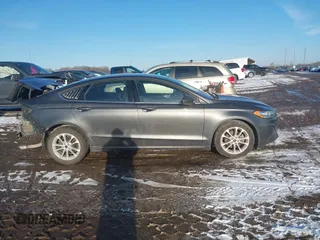 2020 Ford Fusion SE with VIN 3FA6P0HD7LR109496, listed as a IAAI auction lot 41546160 with 42,938 mi miles. Bid and sale history available at carsss.com. Image 14.