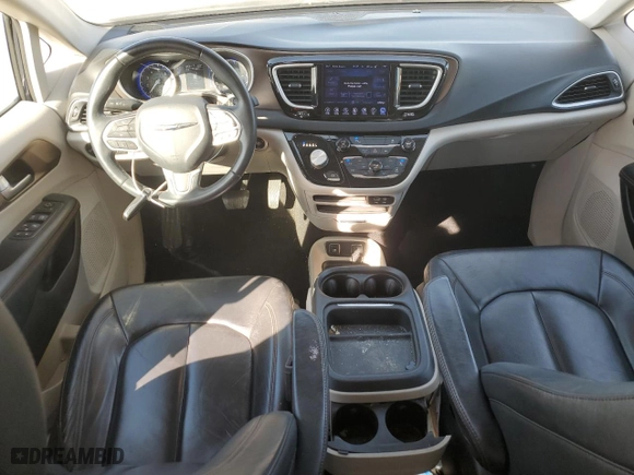 2017 Chrysler Pacifica Touring-L with VIN 2C4RC1BG1HR524435, listed as a Copart auction lot 46591485 with 119957 miles and Salvage Title. Bid and sale history available at carsss.com. Image 8.