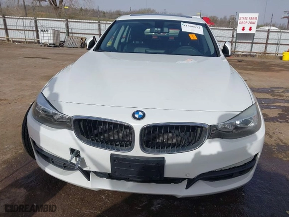 2015 BMW 3 Series Gran Turismo 328i xDrive with VIN WBA8Z5C51FGS37140, listed as a IAAI auction lot 41808573 with NaN miles. Bid and sale history available at carsss.com. Image 12.