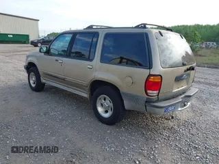 1999 Ford Explorer XLT with VIN 1FMZU34E3XUA80301, listed as a IAAI auction lot 42094304 with 145,373 mi miles and . Bid and sale history available at DreamBid. Image 3.