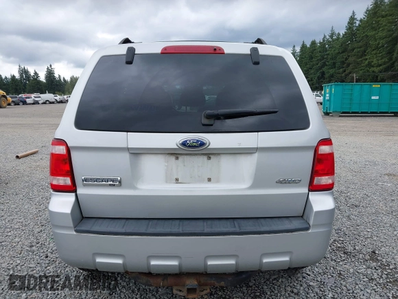 2008 Ford Escape XLT с VIN 1FMCU93118KB07144, выставлен на аукционе IAAI как лот 42597705 с пробегом 178 971 миль миль и . История ставок и продаж доступна на DreamBid. Изображение 16.