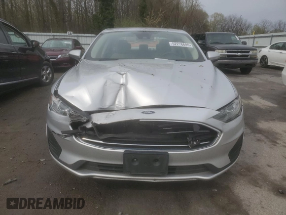 2019 Ford Fusion SE with VIN 3FA6P0LU9KR212506, listed as a Copart auction lot 52276695 with 177,015 mi miles and Salvage Title. Bid and sale history available at DreamBid. Image 5.