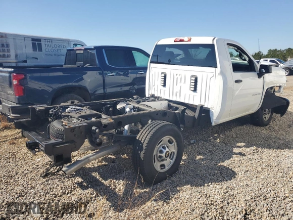 2024 Chevrolet Silverado 1500 with VIN 1GB0WLE73RF410425, listed as a Copart auction lot 46375525 with 5,847 mi miles and Clean Title. Bid and sale history available at DreamBid. Image 3.