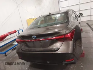 2019 Toyota Avalon Limited Hybrid z VIN 4T1B21FB3KU007114, wystawiony jako IAAI lot #41658316 z przebiegiem 127 785 mil mil oraz . Historia ofert i sprzedaży dostępna na DreamBid. Obrazek 16.