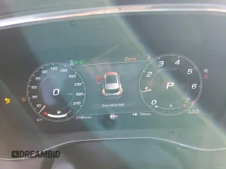 2021 Jaguar F-Pace SVR z VIN SADCZ2EE3MA681181, wystawiony jako Copart lot #82393414 z przebiegiem 21 895 mil mil oraz Szkoda całkowita • Salvage title. Historia ofert i sprzedaży dostępna na DreamBid. Obrazek 9.