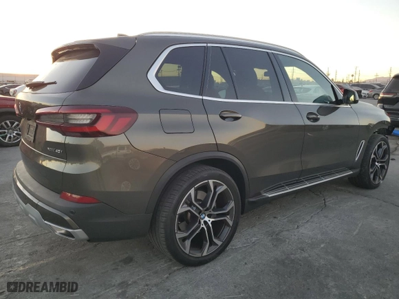 2023 BMW X5 xDrive40i with VIN 5UXCR6C05P9N82697, listed as a Copart auction lot 85268174 with 20,625 mi miles and Salvage Title. Bid and sale history available at carsss.com. Image 3.
