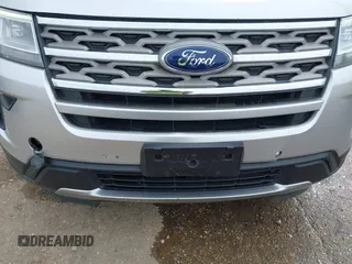 2018 Ford Explorer XLT z VIN 1FM5K8D8XJGA33493, wystawiony jako IAAI lot #41728861 z przebiegiem 103 392 mil mil oraz . Historia ofert i sprzedaży dostępna na DreamBid. Obrazek 17.