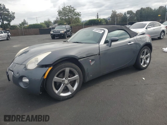 2008 Pontiac Solstice z VIN 1G2MC35B38Y120235, wystawiony jako Copart lot #53891325 z przebiegiem Nie podano mil oraz Szkody całkowita. Historia ofert i sprzedaży dostępna na DreamBid. Obrazek 1.