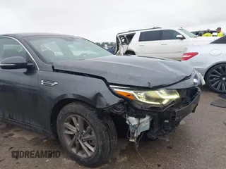 2020 Kia Optima LX с VIN 5XXGT4L30LG383721, выставлен на аукционе IAAI как лот 42429025 с пробегом 112 163 миль миль и . История ставок и продаж доступна на DreamBid. Изображение 6.