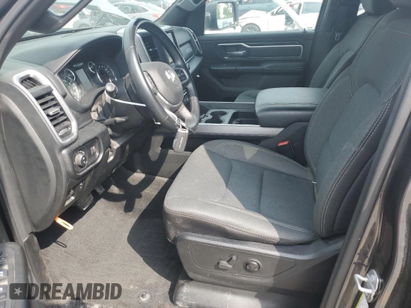 2022 Ram 1500 Big Horn z VIN 1C6SRFBT6NN159941, wystawiony jako Copart lot #59280195 z przebiegiem 52 864 mil mil oraz Szkoda całkowita • Salvage title. Historia ofert i sprzedaży dostępna na DreamBid. Obrazek 7.