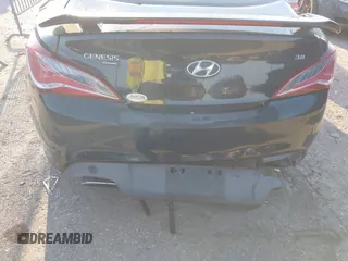 2013 Hyundai Genesis Coupe Track z VIN KMHHU6KJ0DU089255, wystawiony jako IAAI lot #42243893 z przebiegiem 108 903 mil mil oraz . Historia ofert i sprzedaży dostępna na DreamBid. Obrazek 6.