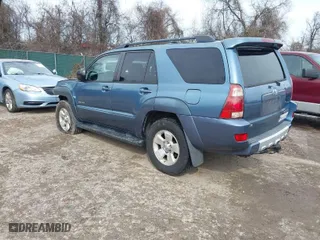 2004 Toyota 4Runner SR5 with VIN JTEBT14R140033766, listed as a IAAI auction lot 41611547 with 214,511 mi miles. Bid and sale history available at carsss.com. Image 3.