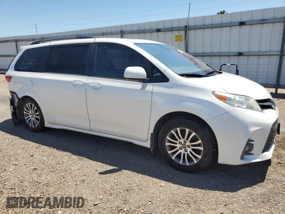 2020 Toyota Sienna XLE Auto Access Seat z VIN 5TDYZ3DC2LS055002, wystawiony jako Copart lot #56476025 z przebiegiem 69 497 mil mil oraz Szkoda całkowita • Salvage title. Historia ofert i sprzedaży dostępna na DreamBid. Obrazek 4.