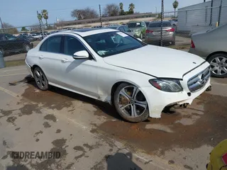 2019 Mercedes-Benz E 300 z VIN WDDZF4JB8KA597205, wystawiony jako IAAI lot #41600247 z przebiegiem Nie podano mil oraz . Historia ofert i sprzedaży dostępna na DreamBid. Obrazek 1.