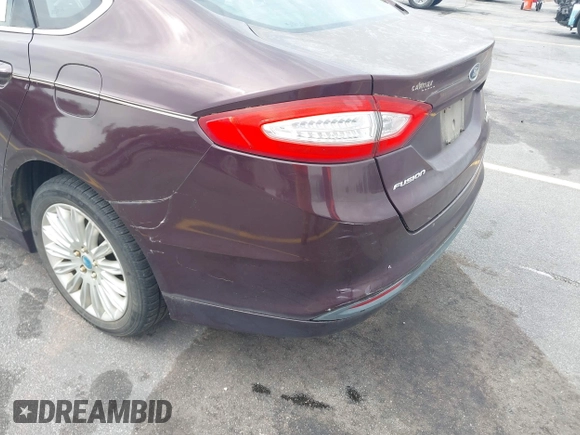 2013 Ford Fusion SE Hybrid with VIN 3FA6P0LU2DR178539, listed as a IAAI auction lot 42120614 with 177,500 mi miles. Bid and sale history available at carsss.com. Image 6.