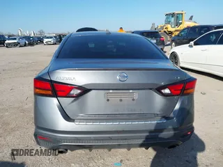 2021 Nissan Altima 2.5 SR with VIN 1N4BL4CV7MN386445, listed as a IAAI auction lot 41223978 with 65,945 mi miles. Bid and sale history available at carsss.com. Image 16.