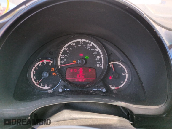 2013 Volkswagen Beetle Entry with VIN 3VWFP7AT9DM668662, listed as a Copart auction lot 59035405 with 114,853 mi miles and Salvage title. Bid and sale history available at DreamBid. Image 9.