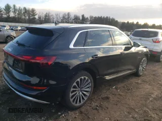 2019 Audi e-tron Prestige z VIN WA1VAAGE5KB024077, wystawiony jako Copart lot #69376182 z przebiegiem 34 077 mil mil oraz . Historia ofert i sprzedaży dostępna na DreamBid. Obrazek 3.