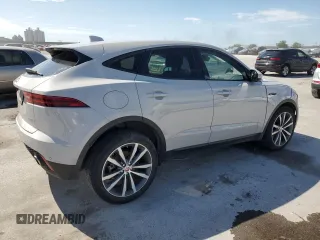 2018 Jaguar E-Pace S z VIN SADFJ2FX0J1Z30102, wystawiony jako Copart lot #48826633 z przebiegiem 27 373 mil mil oraz . Historia ofert i sprzedaży dostępna na DreamBid. Obrazek 3.