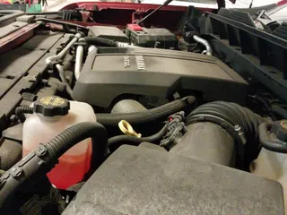 2022 Chevrolet Silverado 1500 LT z VIN 3GCUYDET4NG215212, wystawiony jako IAAI lot #42683488 z przebiegiem 62 437 mil mil oraz . Historia ofert i sprzedaży dostępna na DreamBid. Obrazek 19.