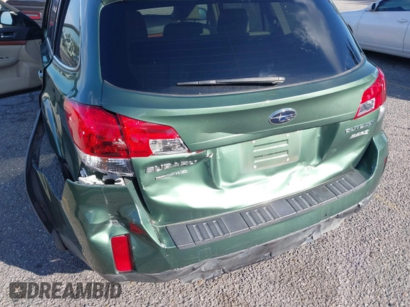 2014 Subaru Outback Limited with VIN 4S4BRBLC9E3238964, listed as a IAAI auction lot 41626397 with 132,510 mi miles and . Bid and sale history available at DreamBid. Image 6.