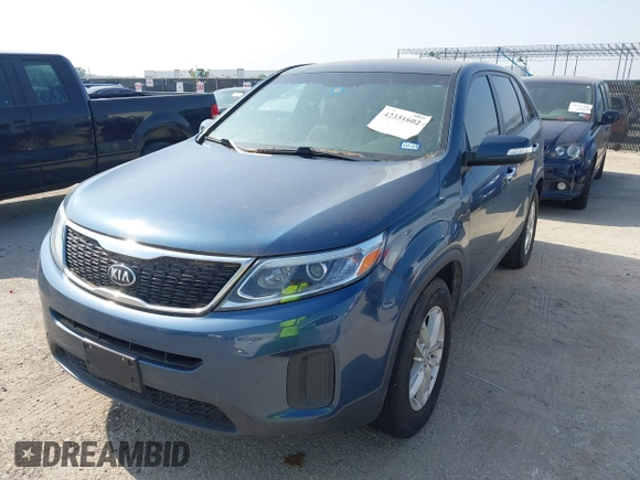 2014 Kia Sorento LX с VIN 5XYKT3A69EG480299, выставлен на аукционе IAAI как лот 42331602 с пробегом 180 580 миль миль и . История ставок и продаж доступна на DreamBid. Изображение 2.
