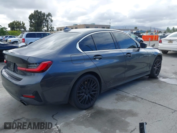 2021 BMW 3 Series 330i z VIN 3MW5R1J03M8B78350, wystawiony jako IAAI lot #42255695 z przebiegiem 49 158 mil mil oraz . Historia ofert i sprzedaży dostępna na DreamBid. Obrazek 4.