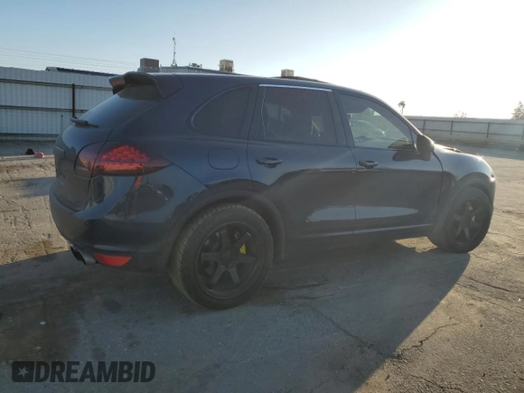 2012 Porsche Cayenne S z VIN WP1AB2A20CLA48142, wystawiony jako Copart lot #45908565 z przebiegiem 114 073 mil mil oraz Szkoda całkowita • Salvage title. Historia ofert i sprzedaży dostępna na DreamBid. Obrazek 3.