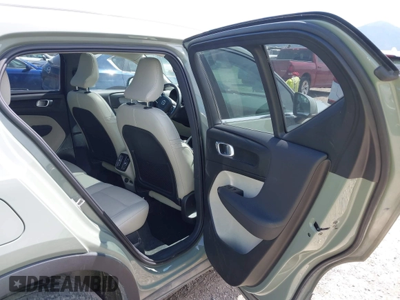 2023 Volvo XC40 Plus Bright Theme with VIN YV4L12UNXP2930656, listed as a IAAI auction lot 42524396 with 58,185 mi miles and . Bid and sale history available at DreamBid. Image 8.