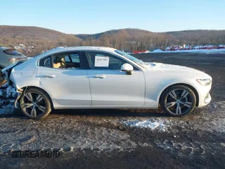 2022 Volvo S60 Plus Dark Theme with VIN 7JRL12TL8NG162261, listed as a IAAI auction lot 41417503 with 16,199 mi miles. Bid and sale history available at carsss.com. Image 13.