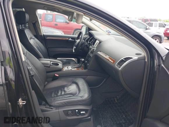 2012 Audi Q7 3.0T Premium Plus with VIN WA1LGAFEXCD004436, listed as a IAAI auction lot 41896760 with 140,500 mi miles. Bid and sale history available at carsss.com. Image 5.