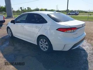 2020 Toyota Corolla LE with VIN JTDEPRAEXLJ044523, listed as a IAAI auction lot 41986824 with 101,504 mi miles. Bid and sale history available at carsss.com. Image 3.