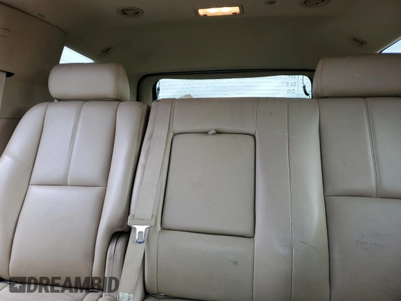 2009 Chevrolet Tahoe 1LT z VIN 1GNFK230X9R249644, wystawiony jako Copart lot #85458774 z przebiegiem 231 448 mil mil oraz Czysty tytuł • Clean title. Historia ofert i sprzedaży dostępna na DreamBid. Obrazek 10.