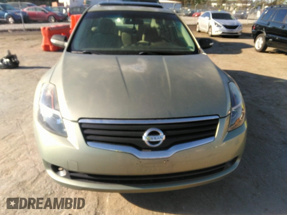 2007 Nissan Altima 2.5 with VIN 1N4AL21E57N462154, listed as a IAAI auction lot 41841513 with 243,059 mi miles. Bid and sale history available at carsss.com. Image 6.