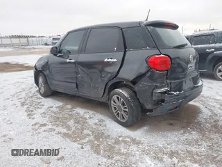 2018 FIAT 500L Pop with VIN ZFBCFAAH4JZ041009, listed as a IAAI auction lot 41213961 with 124,800 mi miles and . Bid and sale history available at DreamBid. Image 3.