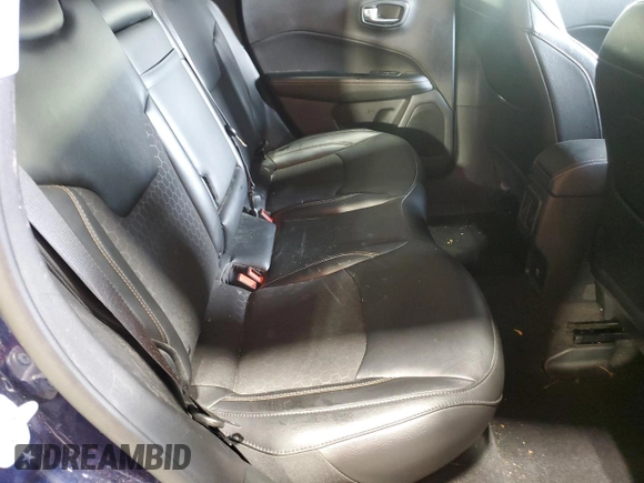 2020 Jeep Compass Latitude z VIN 3C4NJDBB3LT107172, wystawiony jako Copart lot #60655765 z przebiegiem 12 822 mil mil oraz Szkoda całkowita • Salvage title. Historia ofert i sprzedaży dostępna na DreamBid. Obrazek 11.