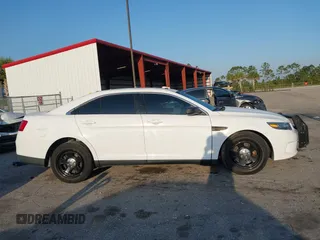 2015 Ford Police Interceptor с VIN 1FAHP2MK1FG132017, выставлен на аукционе IAAI как лот 42102473 с пробегом 101 553 миль миль и . История ставок и продаж доступна на DreamBid. Изображение 13.