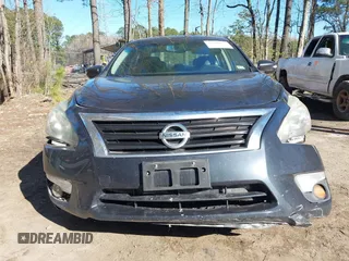 2014 Nissan Altima SL with VIN 1N4AL3AP5EC142445, listed as a IAAI auction lot 41820931 with 253,146 mi miles and . Bid and sale history available at DreamBid. Image 6.