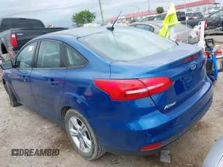 2018 Ford Focus SE z VIN 1FADP3F21JL212029, wystawiony jako IAAI lot #42258350 z przebiegiem 91 939 mil mil oraz . Historia ofert i sprzedaży dostępna na DreamBid. Obrazek 3.