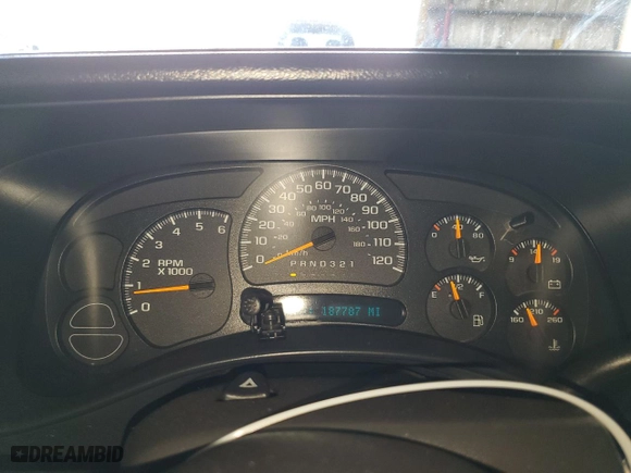 2006 Chevrolet Silverado 1500 Work Truck with VIN 3GCEC14X36G177673, listed as a Copart auction lot 48086615 with 187,787 mi miles and Clean Title. Bid and sale history available at carsss.com. Image 9.