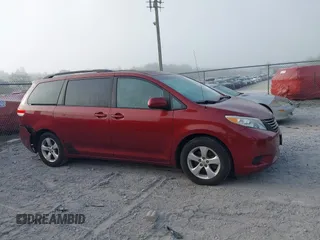 2013 Toyota Sienna LE AAS with VIN 5TDKK3DC1DS368585, listed as a IAAI auction lot 42070311 with 181,408 mi miles. Bid and sale history available at carsss.com. Image 13.
