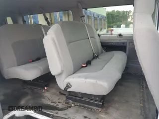 2012 Ford Econoline Passenger XL z VIN 1FBSS3BL5CDA38742, wystawiony jako Copart lot #62640235 z przebiegiem 97 890 mil mil oraz Szkoda całkowita • Salvage title. Historia ofert i sprzedaży dostępna na DreamBid. Obrazek 11.