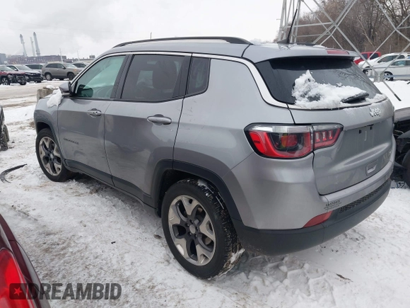 2019 Jeep Compass Limited with VIN 3C4NJCCB0KT819355, listed as a IAAI auction lot 41304561 with 69,892 mi miles. Bid and sale history available at carsss.com. Image 3.