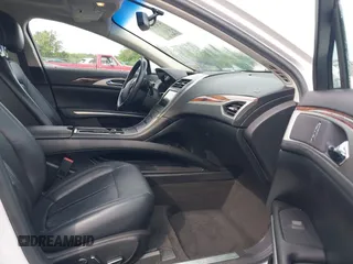 2015 Lincoln MKZ с VIN 3LN6L2G92FR605921, выставлен на аукционе IAAI как лот 42470145 с пробегом 174 569 миль миль и . История ставок и продаж доступна на DreamBid. Изображение 5.