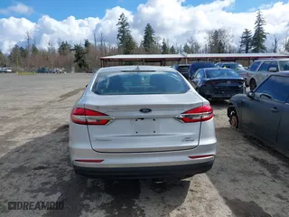 2019 Ford Fusion Hybrid SE with VIN 3FA6P0LU8KR235274, listed as a IAAI auction lot 41815405 with 49,850 mi miles. Bid and sale history available at carsss.com. Image 16.